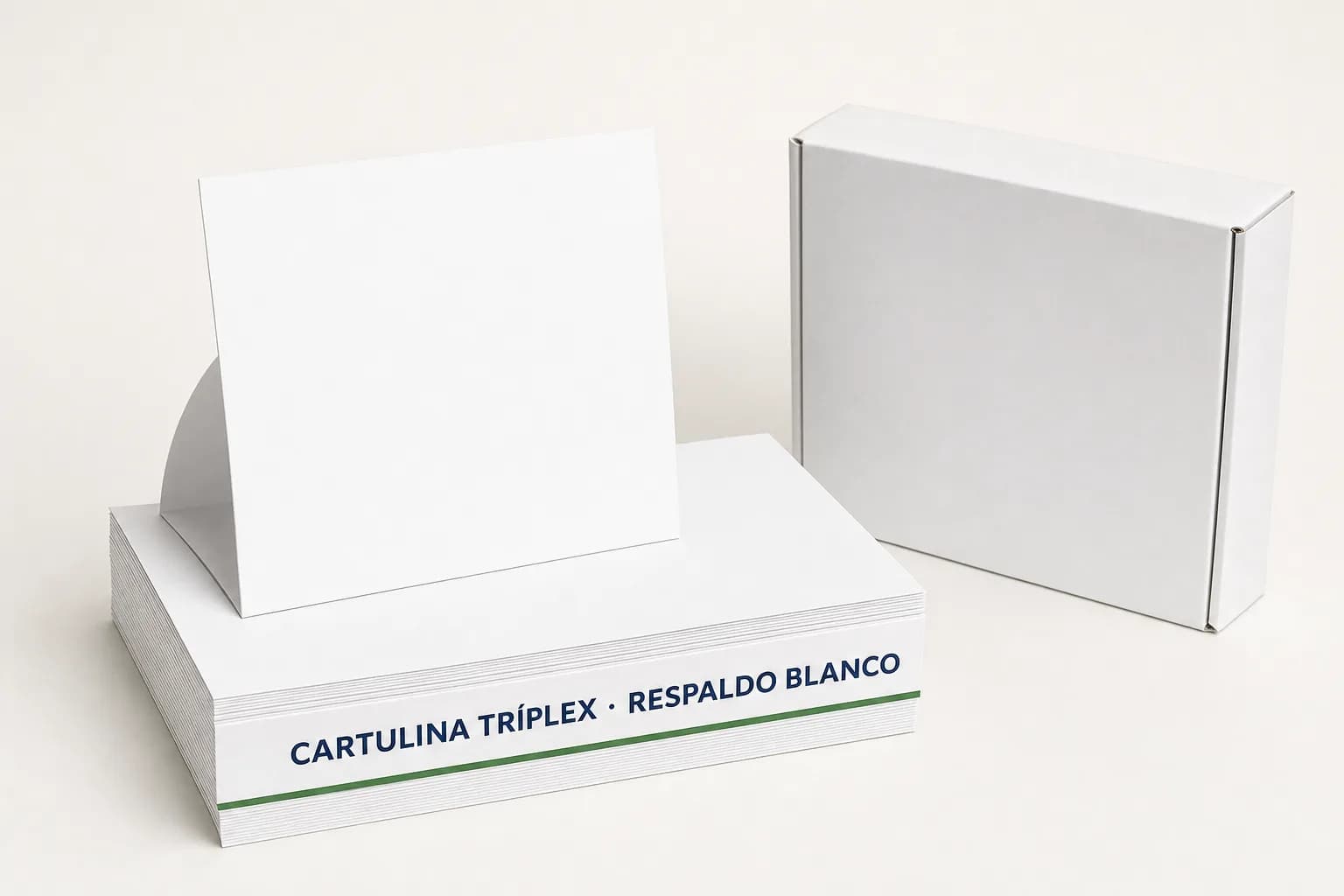 Cartulina tríplex respaldo blanco